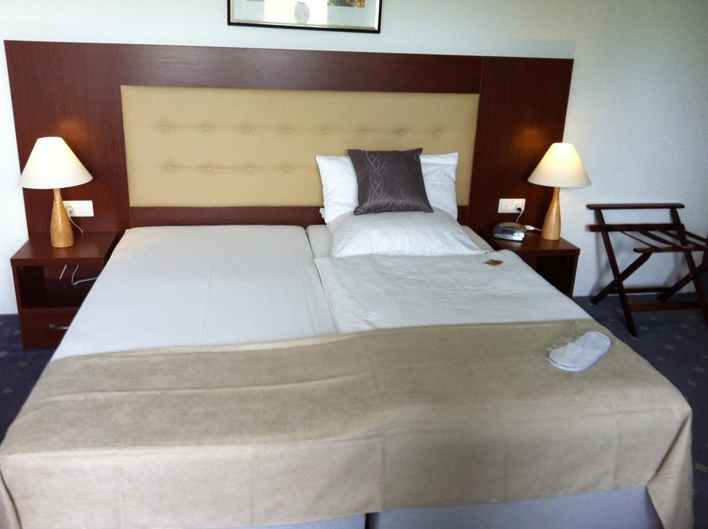 Hotel Abalone Remscheid Szoba fotó